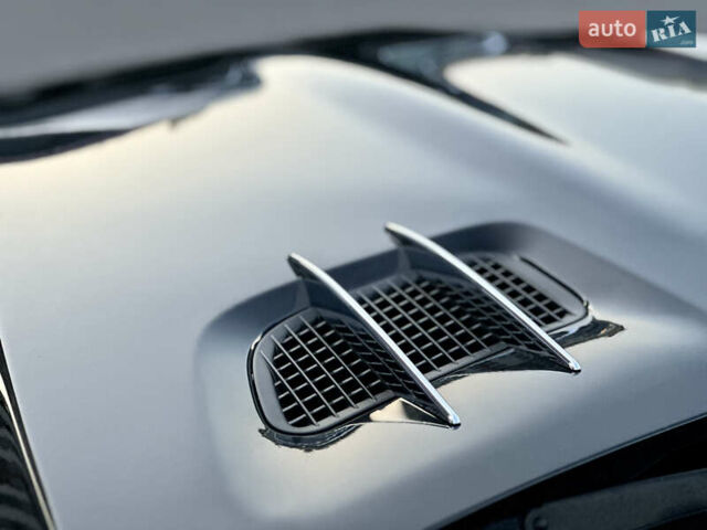 Чорний Мерседес СЛ-Клас, об'ємом двигуна 4.7 л та пробігом 26 тис. км за 66900 $, фото 58 на Automoto.ua