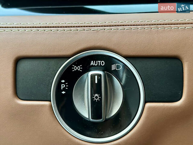 Чорний Мерседес СЛ-Клас, об'ємом двигуна 4.7 л та пробігом 26 тис. км за 66900 $, фото 42 на Automoto.ua