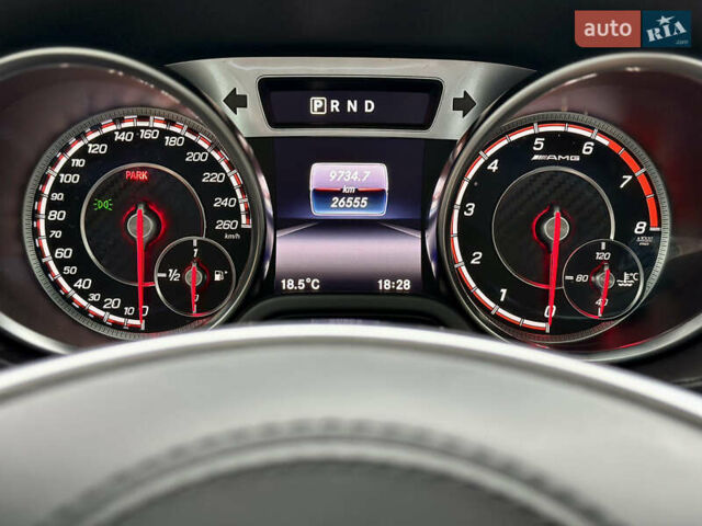 Чорний Мерседес СЛ-Клас, об'ємом двигуна 4.7 л та пробігом 26 тис. км за 66900 $, фото 63 на Automoto.ua
