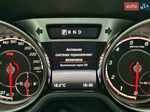 Чорний Мерседес СЛ-Клас, об'ємом двигуна 4.7 л та пробігом 26 тис. км за 66900 $, фото 66 на Automoto.ua