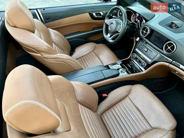 Чорний Мерседес СЛ-Клас, об'ємом двигуна 4.7 л та пробігом 26 тис. км за 66900 $, фото 53 на Automoto.ua