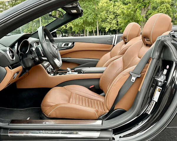 Чорний Мерседес СЛ-Клас, об'ємом двигуна 4.7 л та пробігом 26 тис. км за 66900 $, фото 7 на Automoto.ua