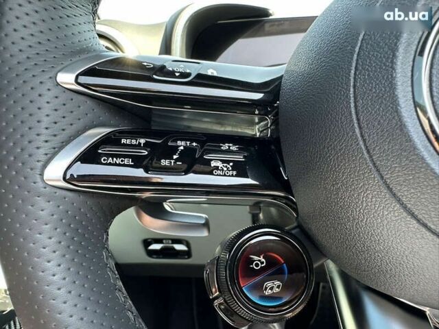 Мерседес СЛ-Клас, об'ємом двигуна 4 л та пробігом 9 тис. км за 159999 $, фото 16 на Automoto.ua