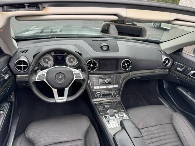 Сірий Мерседес СЛ-Клас, об'ємом двигуна 4.7 л та пробігом 84 тис. км за 8600 $, фото 8 на Automoto.ua