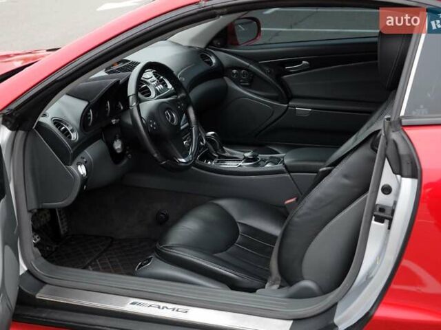 Серый Мерседес СЛ-Класс, объемом двигателя 3.7 л и пробегом 87 тыс. км за 24500 $, фото 24 на Automoto.ua