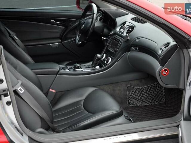 Серый Мерседес СЛ-Класс, объемом двигателя 3.7 л и пробегом 87 тыс. км за 24500 $, фото 31 на Automoto.ua