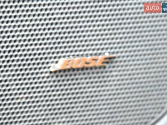 Серый Мерседес СЛ-Класс, объемом двигателя 3.7 л и пробегом 87 тыс. км за 24500 $, фото 23 на Automoto.ua