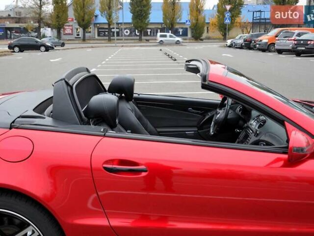 Серый Мерседес СЛ-Класс, объемом двигателя 3.7 л и пробегом 87 тыс. км за 24500 $, фото 43 на Automoto.ua