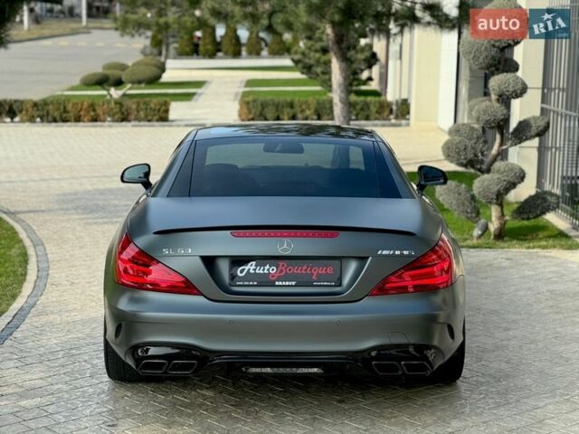 Серый Мерседес СЛ-Класс, объемом двигателя 4.66 л и пробегом 64 тыс. км за 61000 $, фото 15 на Automoto.ua
