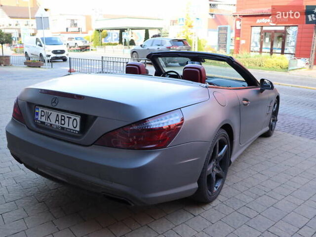 Сірий Мерседес СЛ-Клас, об'ємом двигуна 3 л та пробігом 150 тис. км за 43900 $, фото 38 на Automoto.ua