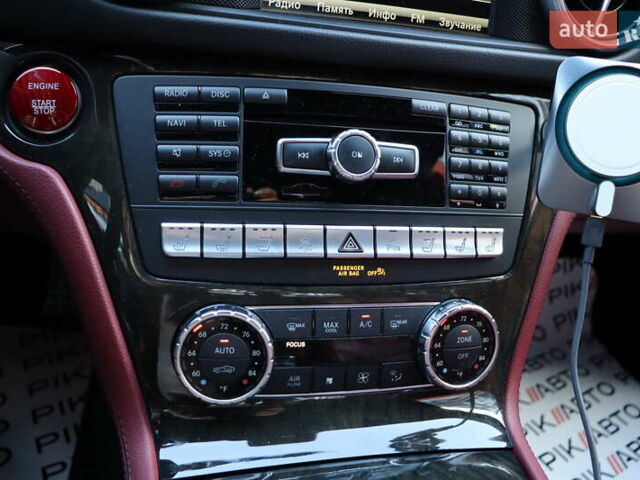 Сірий Мерседес СЛ-Клас, об'ємом двигуна 3 л та пробігом 150 тис. км за 43900 $, фото 25 на Automoto.ua