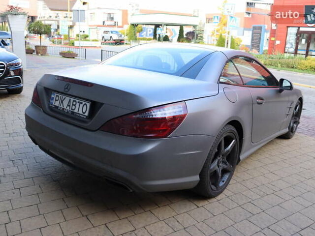 Сірий Мерседес СЛ-Клас, об'ємом двигуна 3 л та пробігом 150 тис. км за 43900 $, фото 2 на Automoto.ua