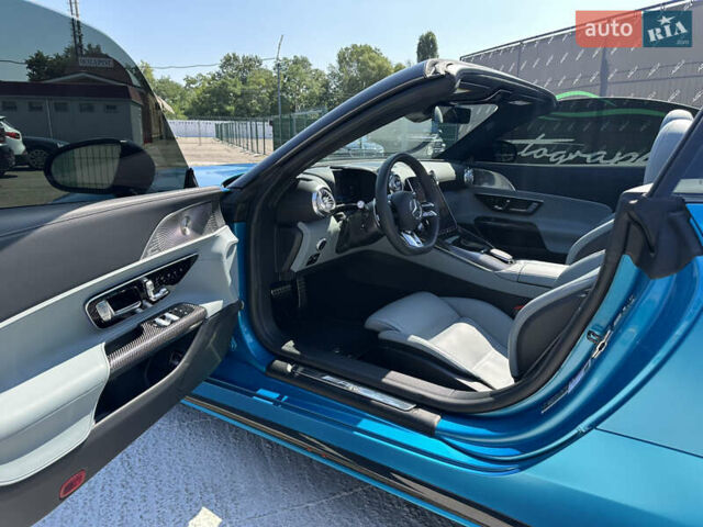 Синій Мерседес СЛ-Клас, об'ємом двигуна 3.98 л та пробігом 9 тис. км за 159999 $, фото 7 на Automoto.ua