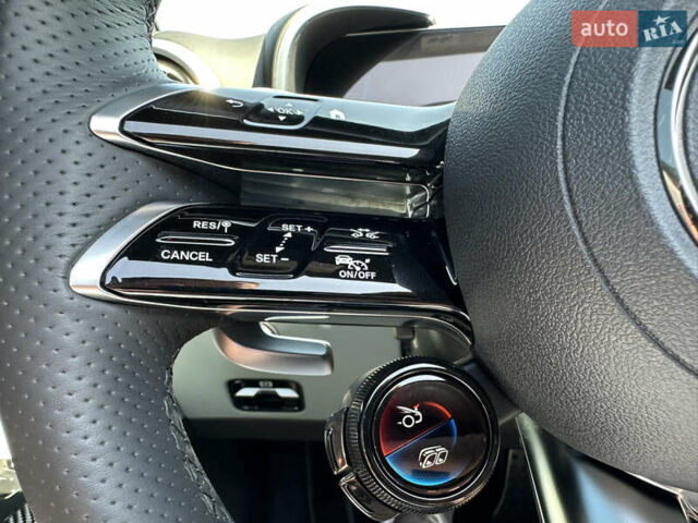 Синій Мерседес СЛ-Клас, об'ємом двигуна 3.98 л та пробігом 9 тис. км за 159999 $, фото 16 на Automoto.ua