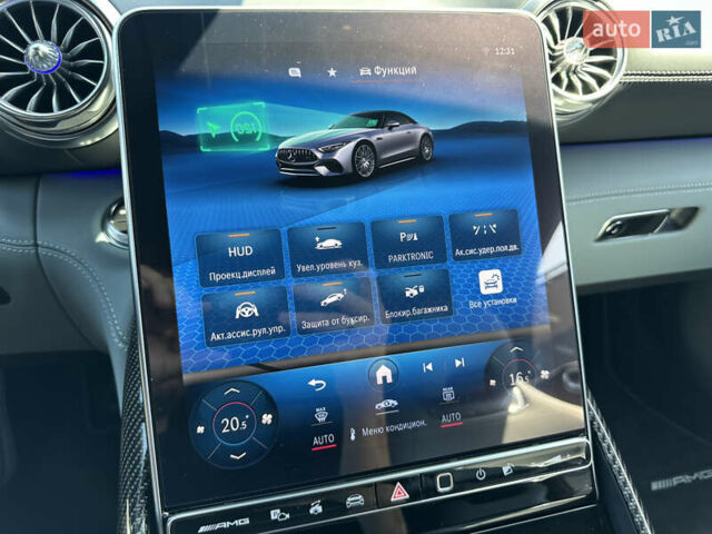 Синій Мерседес СЛ-Клас, об'ємом двигуна 3.98 л та пробігом 9 тис. км за 159999 $, фото 33 на Automoto.ua