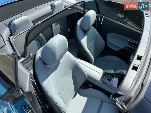 Синій Мерседес СЛ-Клас, об'ємом двигуна 3.98 л та пробігом 9 тис. км за 159999 $, фото 23 на Automoto.ua