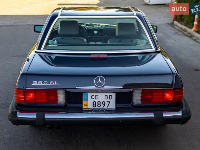 Синий Мерседес СЛ-Класс, объемом двигателя 5.55 л и пробегом 98 тыс. км за 52000 $, фото 11 на Automoto.ua