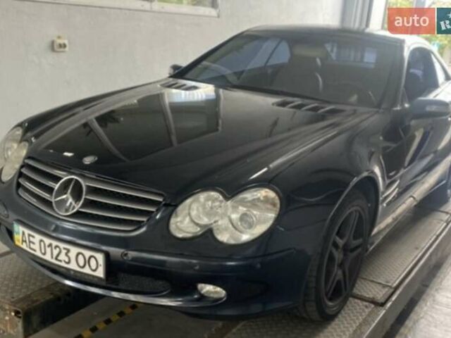 Синий Мерседес СЛ-Класс, объемом двигателя 3.72 л и пробегом 133 тыс. км за 20000 $, фото 1 на Automoto.ua