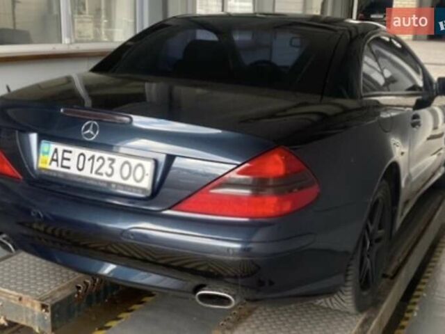 Синий Мерседес СЛ-Класс, объемом двигателя 3.72 л и пробегом 133 тыс. км за 20000 $, фото 3 на Automoto.ua