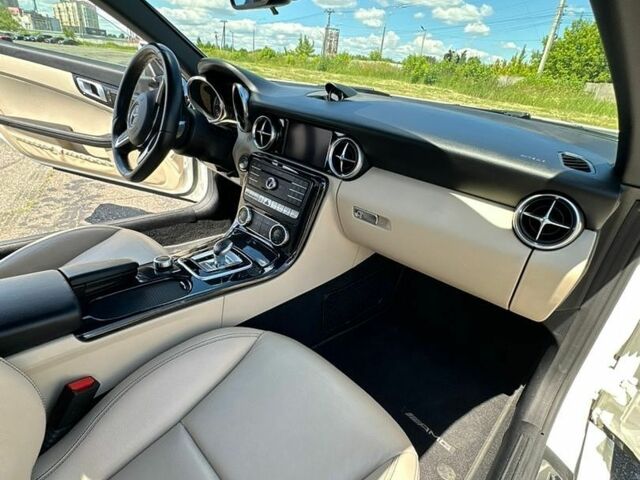 Белый Мерседес СЛЦ-Класс, объемом двигателя 1.99 л и пробегом 70 тыс. км за 29500 $, фото 14 на Automoto.ua