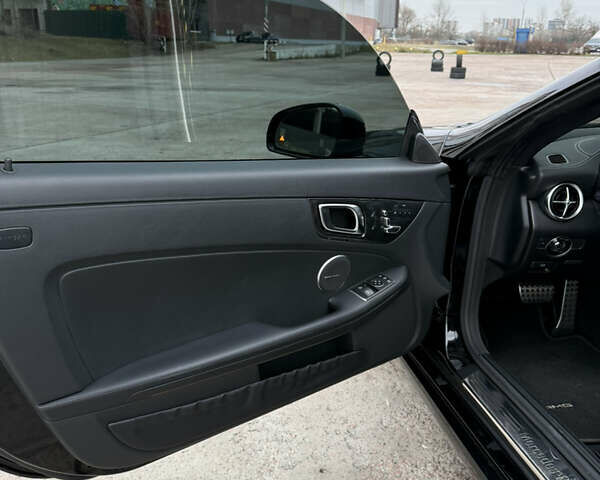 Черный Мерседес СЛЦ-Класс, объемом двигателя 1.99 л и пробегом 25 тыс. км за 23900 $, фото 64 на Automoto.ua