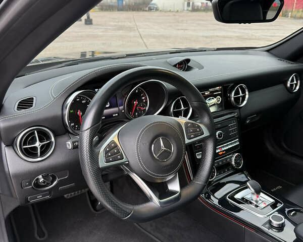 Черный Мерседес СЛЦ-Класс, объемом двигателя 1.99 л и пробегом 25 тыс. км за 23900 $, фото 63 на Automoto.ua