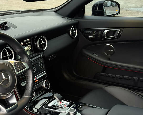 Черный Мерседес СЛЦ-Класс, объемом двигателя 1.99 л и пробегом 25 тыс. км за 23900 $, фото 58 на Automoto.ua