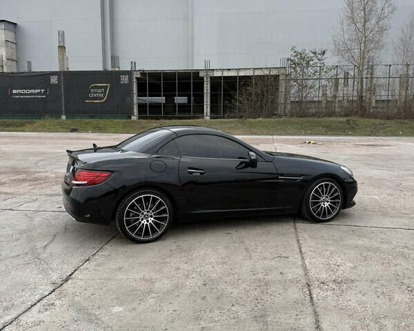 Черный Мерседес СЛЦ-Класс, объемом двигателя 1.99 л и пробегом 25 тыс. км за 23900 $, фото 10 на Automoto.ua