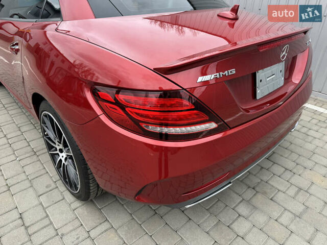 Красный Мерседес СЛЦ-Класс, объемом двигателя 3 л и пробегом 29 тыс. км за 32000 $, фото 3 на Automoto.ua