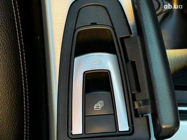 Черный Мерседес СЛК-Класс, объемом двигателя 2 л и пробегом 23 тыс. км за 19490 $, фото 27 на Automoto.ua