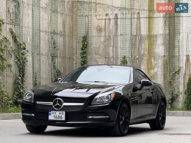 Черный Мерседес СЛК-Класс, объемом двигателя 1.8 л и пробегом 240 тыс. км за 12999 $, фото 8 на Automoto.ua