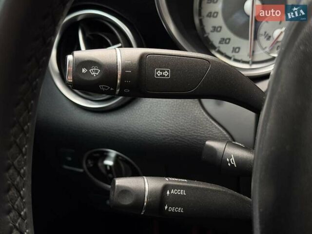 Черный Мерседес СЛК-Класс, объемом двигателя 1.8 л и пробегом 240 тыс. км за 12999 $, фото 33 на Automoto.ua