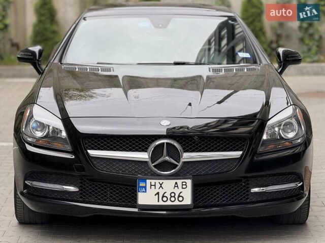 Черный Мерседес СЛК-Класс, объемом двигателя 1.8 л и пробегом 240 тыс. км за 12999 $, фото 7 на Automoto.ua