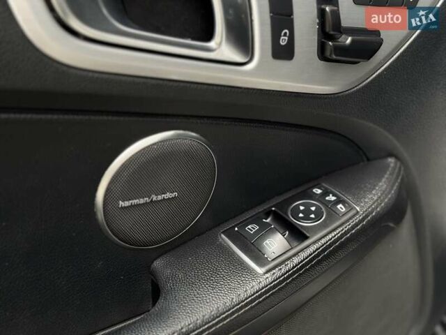 Черный Мерседес СЛК-Класс, объемом двигателя 1.8 л и пробегом 240 тыс. км за 12999 $, фото 49 на Automoto.ua