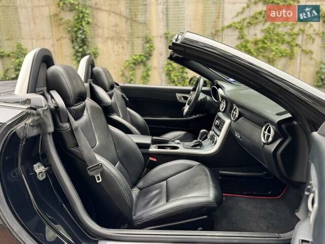 Черный Мерседес СЛК-Класс, объемом двигателя 1.8 л и пробегом 240 тыс. км за 12999 $, фото 37 на Automoto.ua
