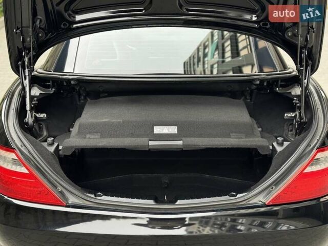 Черный Мерседес СЛК-Класс, объемом двигателя 1.8 л и пробегом 240 тыс. км за 12999 $, фото 47 на Automoto.ua