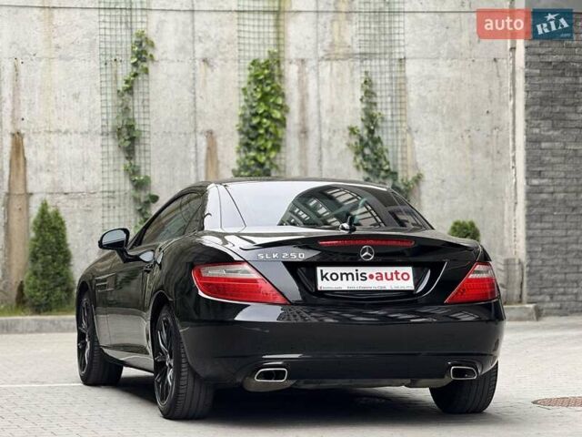 Черный Мерседес СЛК-Класс, объемом двигателя 1.8 л и пробегом 240 тыс. км за 12999 $, фото 15 на Automoto.ua
