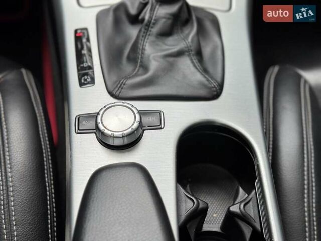 Черный Мерседес СЛК-Класс, объемом двигателя 1.8 л и пробегом 240 тыс. км за 12999 $, фото 44 на Automoto.ua