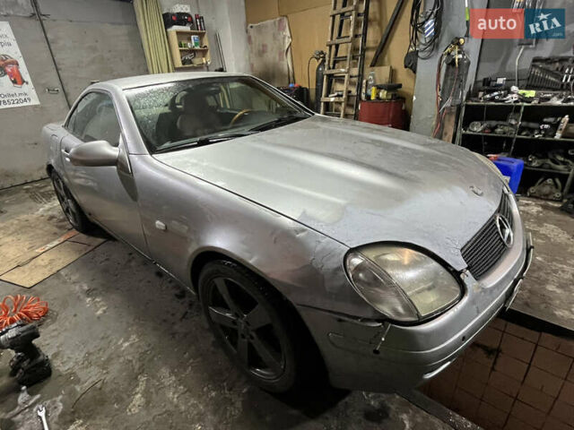 Мерседес СЛК-Класс, объемом двигателя 2.3 л и пробегом 330 тыс. км за 3600 $, фото 9 на Automoto.ua