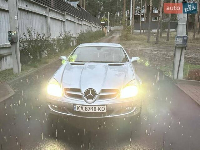 Мерседес СЛК-Клас 2005 у Києві на Automoto.ua Сірий Мерседес СЛК-Клас, об'ємом двигуна 1.8 л та пробігом 98 тис. км за 12700 $, фото 3 на Automoto.ua