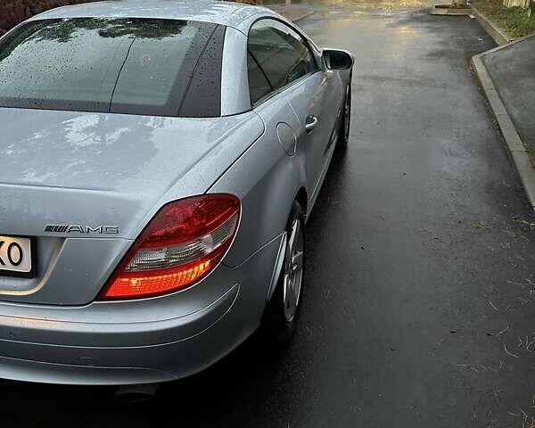 Мерседес СЛК-Клас 2005 у Києві на Automoto.ua Сірий Мерседес СЛК-Клас, об'ємом двигуна 1.8 л та пробігом 98 тис. км за 12700 $, фото 4 на Automoto.ua