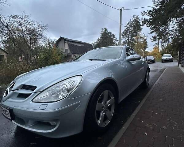 Мерседес СЛК-Клас 2005 у Києві на Automoto.ua Сірий Мерседес СЛК-Клас, об'ємом двигуна 1.8 л та пробігом 98 тис. км за 12700 $, фото 13 на Automoto.ua