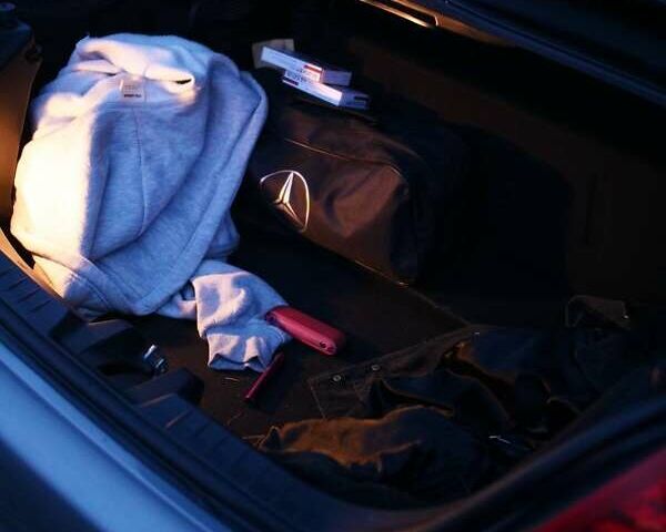 Серый Мерседес СЛК-Класс, объемом двигателя 3 л и пробегом 170 тыс. км за 10500 $, фото 19 на Automoto.ua