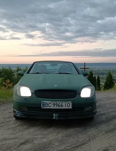 Зеленый Мерседес СЛК-Класс, объемом двигателя 2.3 л и пробегом 230 тыс. км за 4200 $, фото 1 на Automoto.ua