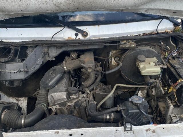 Мерседес Спринтер 208, объемом двигателя 0 л и пробегом 0 тыс. км за 3900 $, фото 15 на Automoto.ua