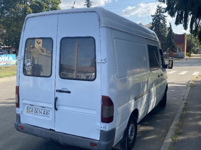 Мерседес Спринтер 208, объемом двигателя 0 л и пробегом 0 тыс. км за 3900 $, фото 9 на Automoto.ua