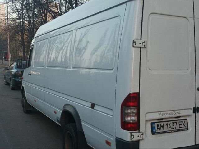 Белый Мерседес Спринтер 413 груз., объемом двигателя 2.2 л и пробегом 350 тыс. км за 12500 $, фото 3 на Automoto.ua