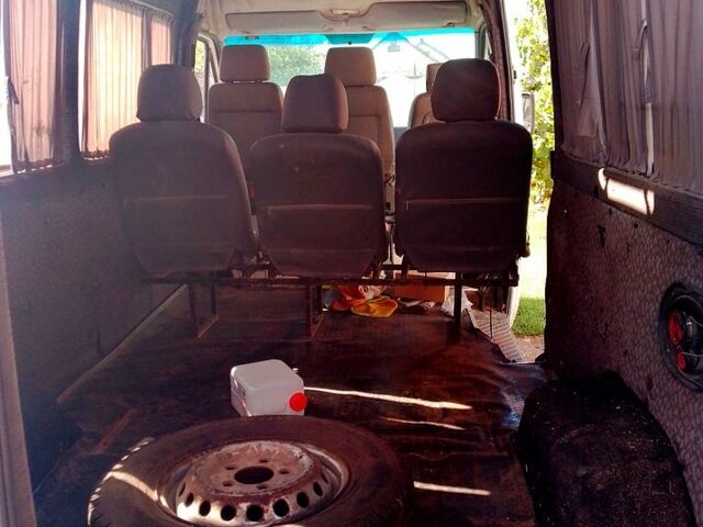 Білий Мерседес Sprinter, об'ємом двигуна 2.3 л та пробігом 600 тис. км за 3500 $, фото 3 на Automoto.ua