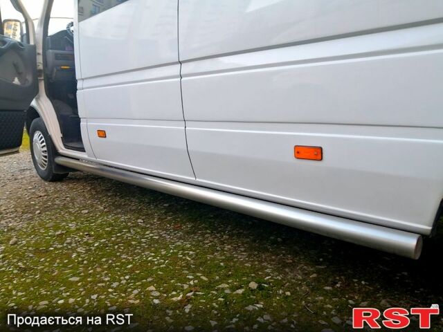 Белый Мерседес Sprinter, объемом двигателя 2.9 л и пробегом 100 тыс. км за 13000 $, фото 5 на Automoto.ua