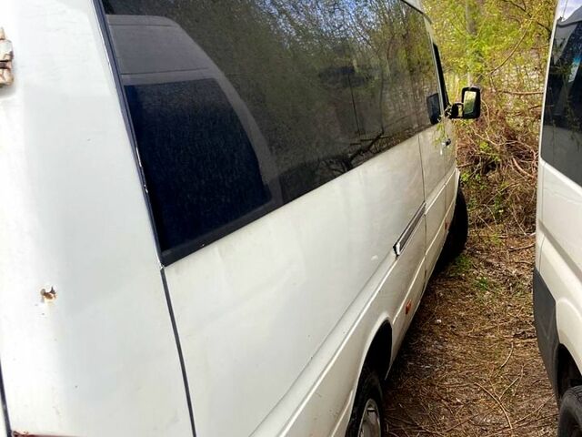 Белый Мерседес Sprinter, объемом двигателя 2.9 л и пробегом 286 тыс. км за 6000 $, фото 5 на Automoto.ua